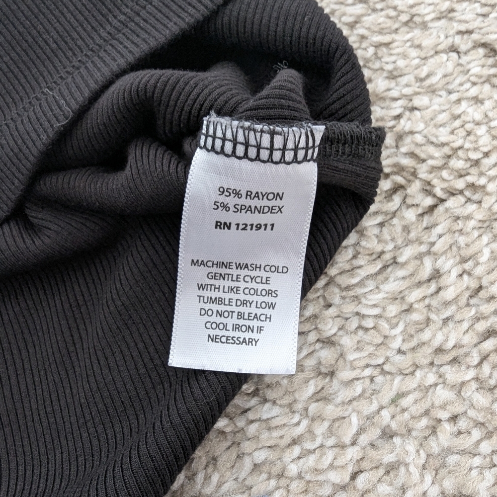 LNA Thea Ribbed Cut-Out Tank Sleeveless Top Asymmetric High Collar Ribbed - Picture 7 of 7